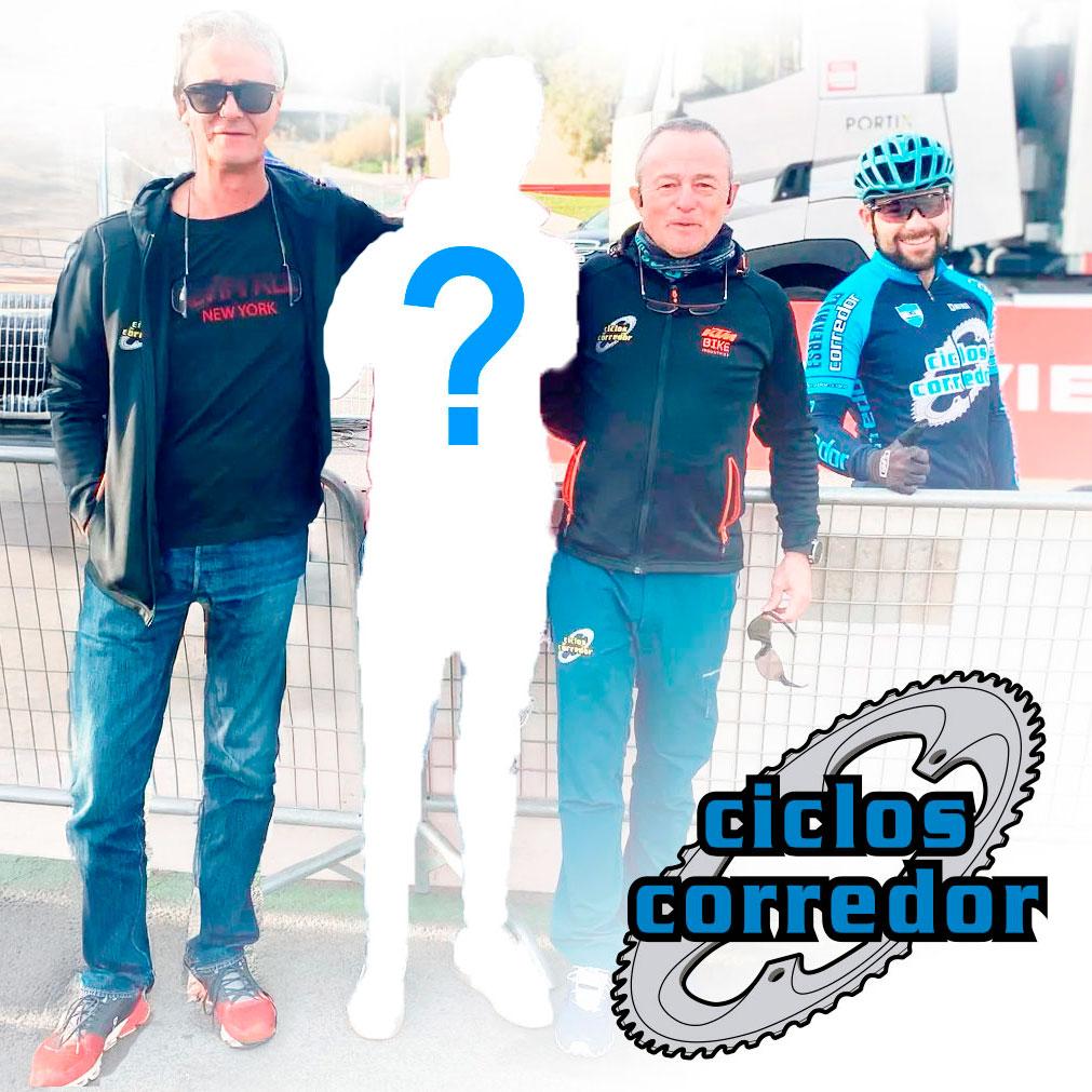 trabaja con nosotros